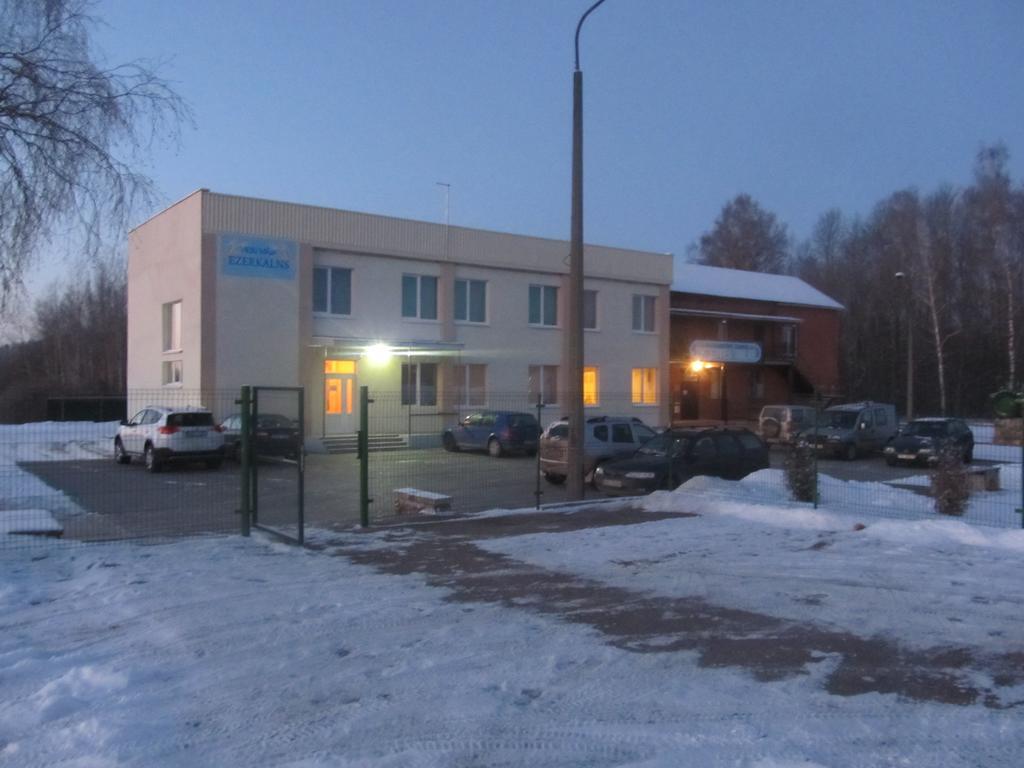 מלון Krāslava Viesu Maja Ezerkalns מראה חיצוני תמונה